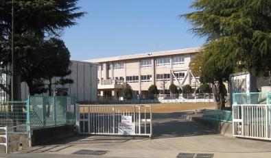 Primary school. 1077m up to elementary school Kurashiki Tatsunaka Island