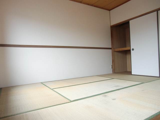 Other room space. With storage of the Japanese-style Western-style ☆