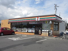 Convenience store. Seven-Eleven Kurashiki Higashitomii store up (convenience store) 865m