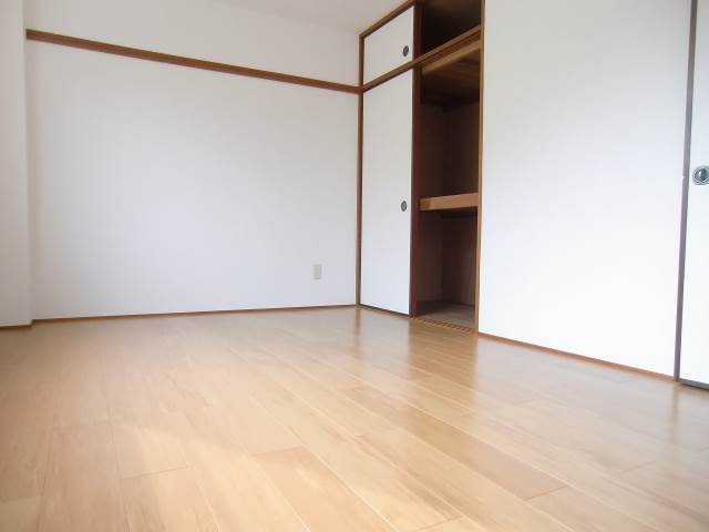 Other room space. Storage firm of Western-style ☆