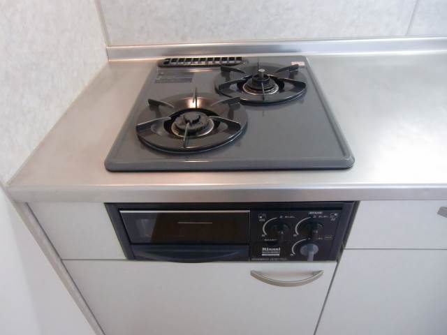 Kitchen. Two-burner stove ☆