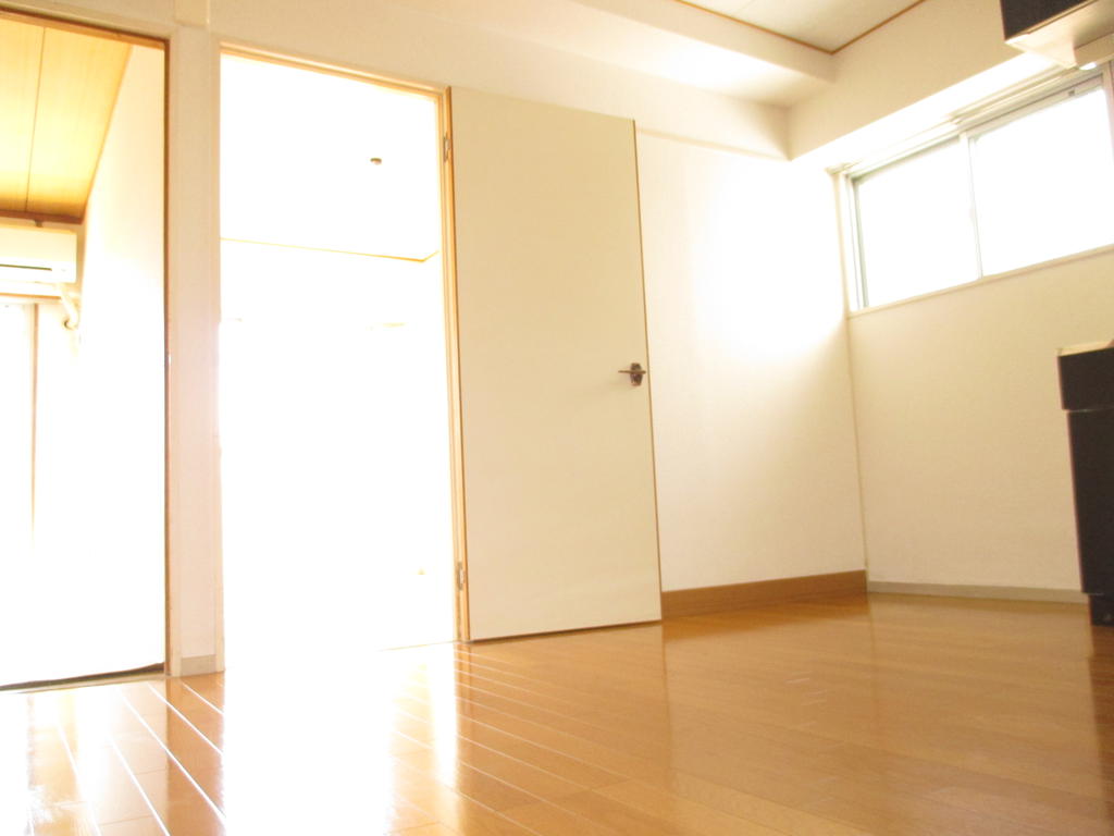 Other room space. (* ^ ▽ ^ *) (* ^ ▽ ^ *) (* ^ ▽ ^ *)