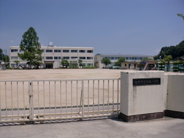 Primary school. 822m to Kurashiki Municipal Kashiwajima elementary school (elementary school)