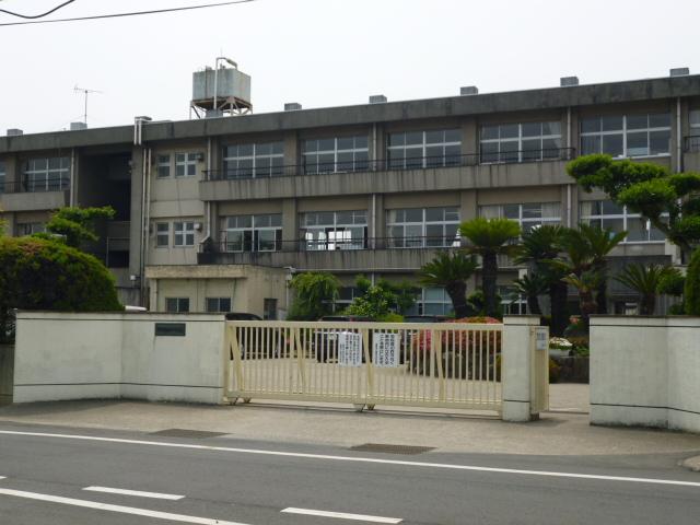 Junior high school. 718m to Kurashiki Municipal Gonai junior high school