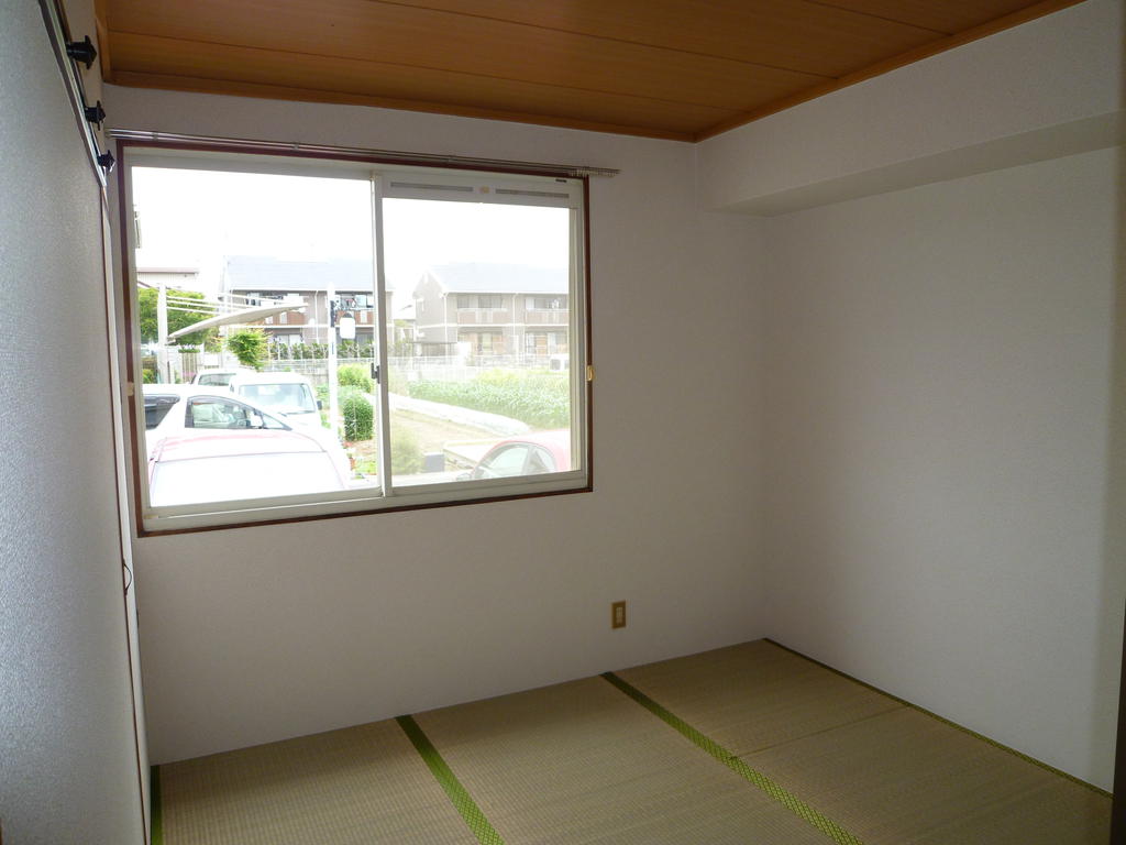 Living and room. North Japanese-style room