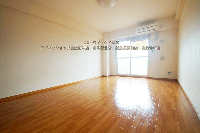 Living and room.  ☆ Apamanshop Kurashiki Station Kitamise ☆