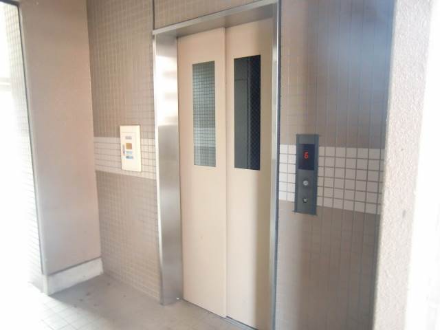 Other common areas. Elevator ☆