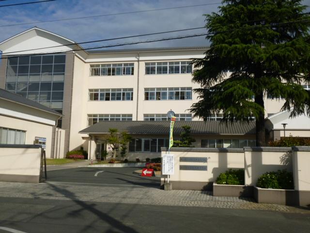 high school ・ College. 805m until the Okayama Prefectural Kurashiki Amagi High School