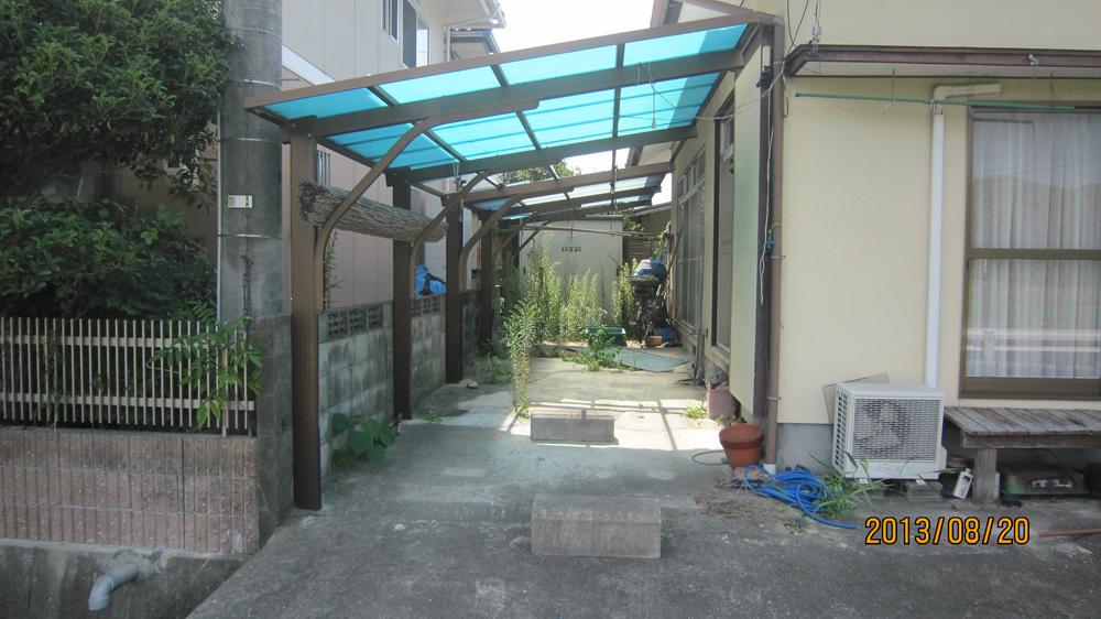 Parking lot