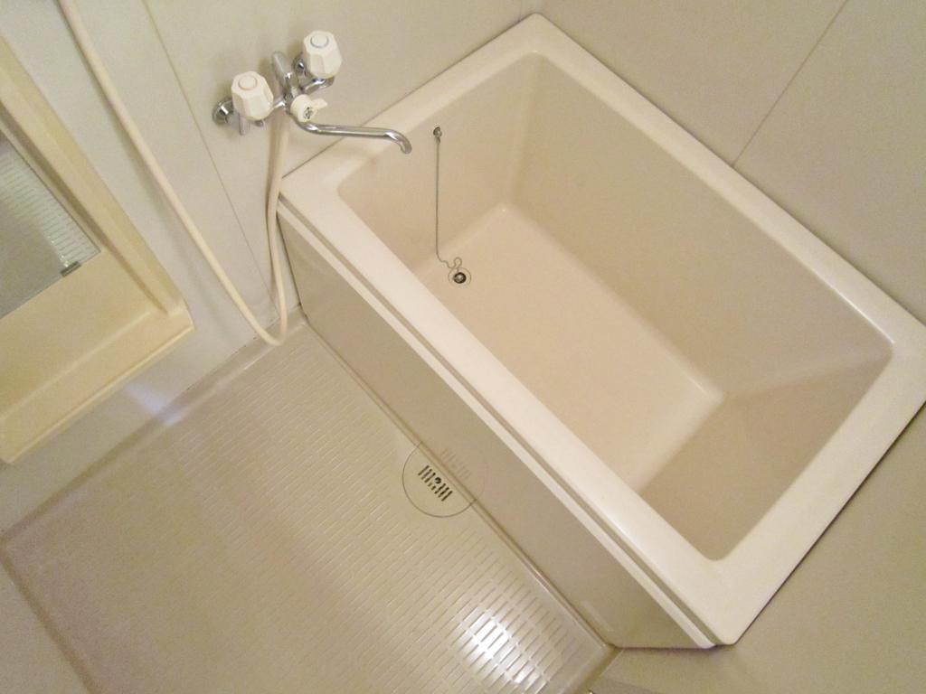 Bath.  ☆  ☆  ☆ image ☆  ☆  ☆