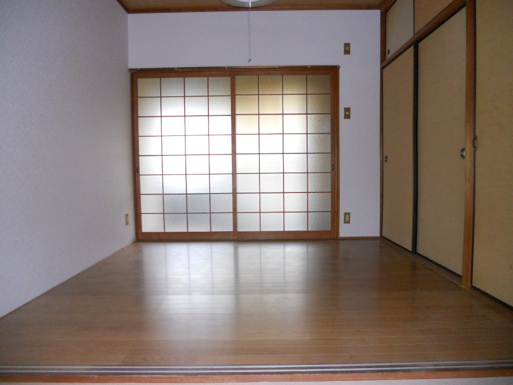 Other room space. Japanese-style room 4.5