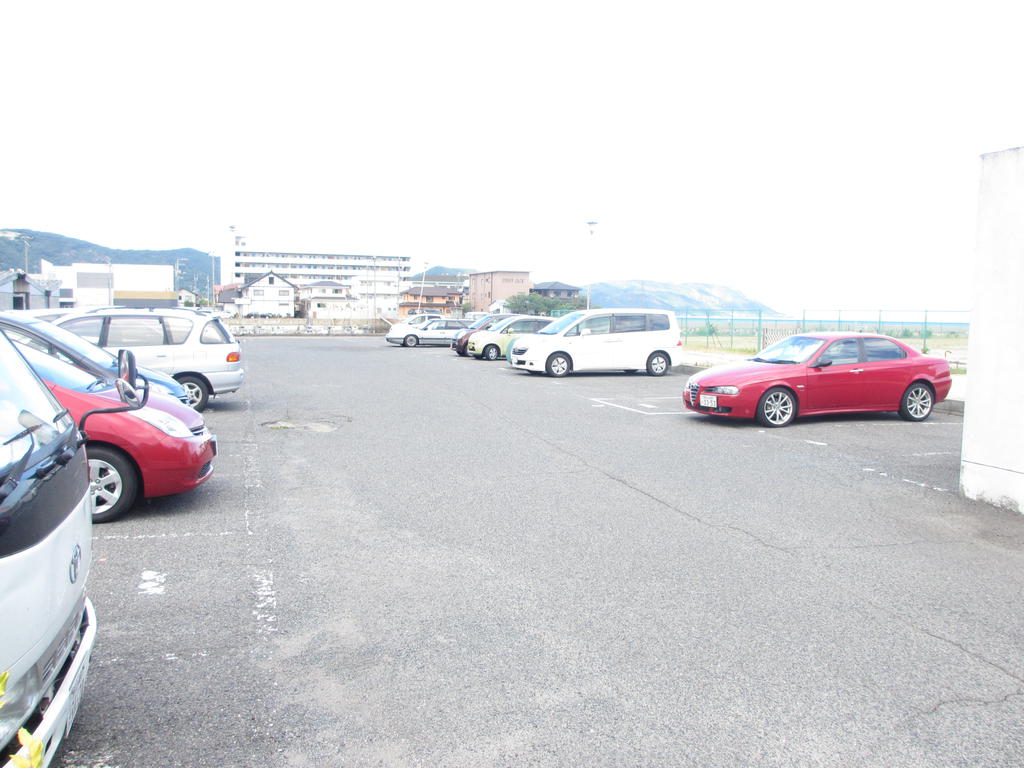 Parking lot. (* ^ ▽ ^ *) (* ^ ▽ ^ *) (* ^ ▽ ^ *)