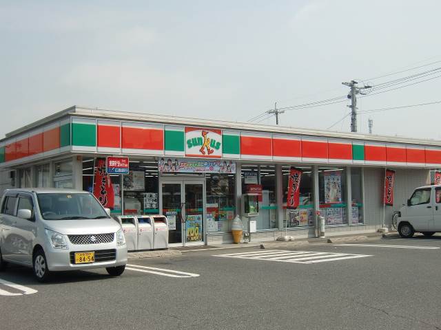 Convenience store. Thanks Kurashiki middle. Store up (convenience store) 687m