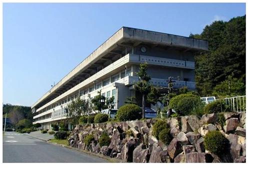 Junior high school. 456m to Maniwa City Ochiai junior high school (junior high school)