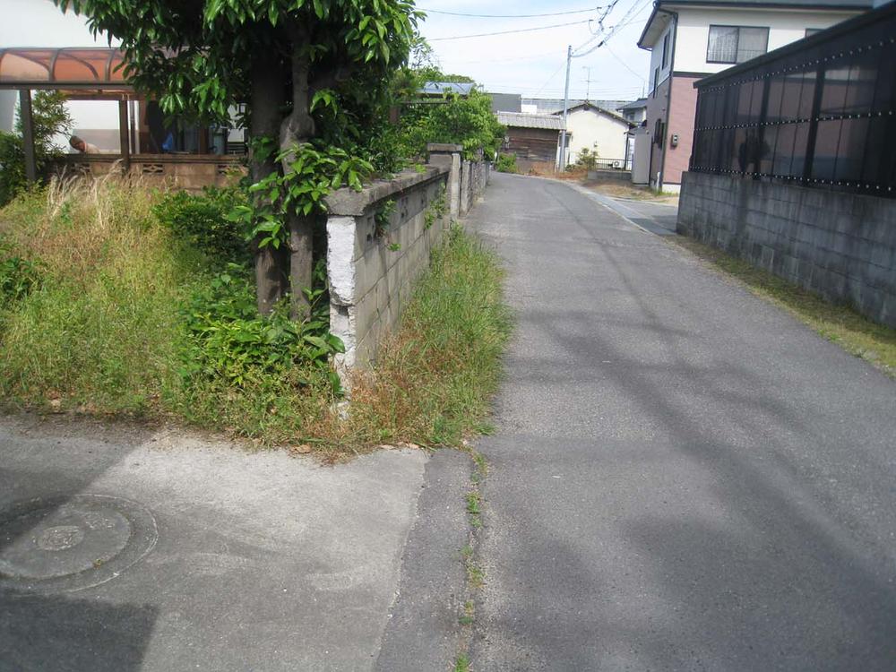 Local photos, including front road. Local (May 2013) Shooting