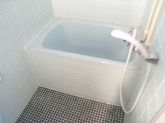 Bath. Immersed in bathtub, Humming Chaimashou sing something ~