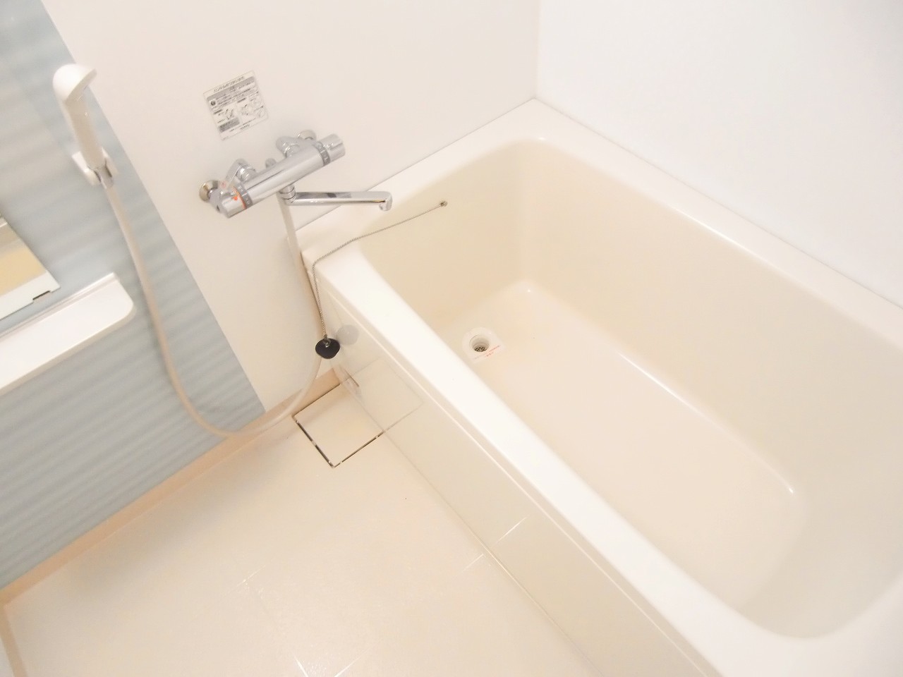 Bath.  ※ It is another type of floor plan of the property