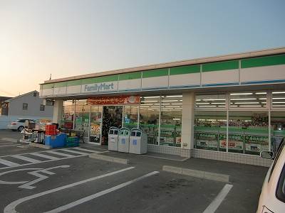 Convenience store. FamilyMart Okayama Niwase store up (convenience store) 345m