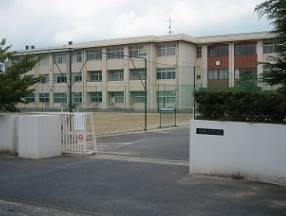 Junior high school. Millet 226m until junior high school (junior high school)