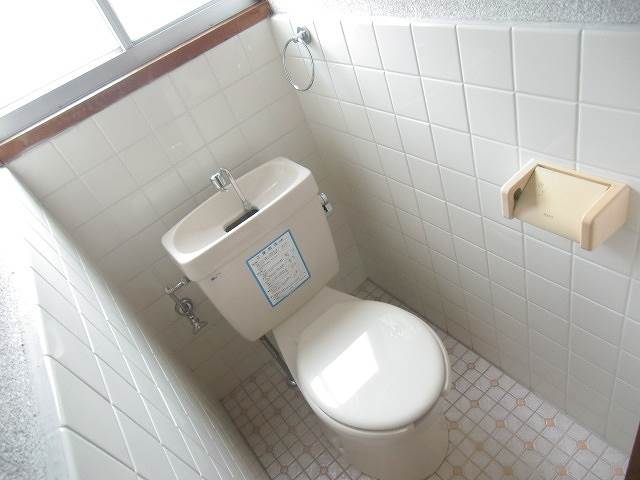 Toilet.  ※ This property photo of similar type ※