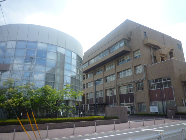 University ・ Junior college. Private Shujitsu University (University ・ 1798m up to junior college)