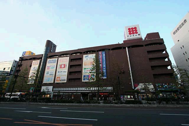 Shopping centre. Doremi of town until the (shopping center) 379m