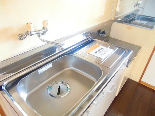 Kitchen.  ※ It is another type of floor plan of the property
