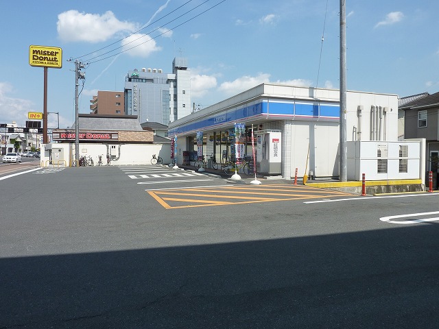 Convenience store. 256m until Lawson Okayama Ishima store (convenience store)