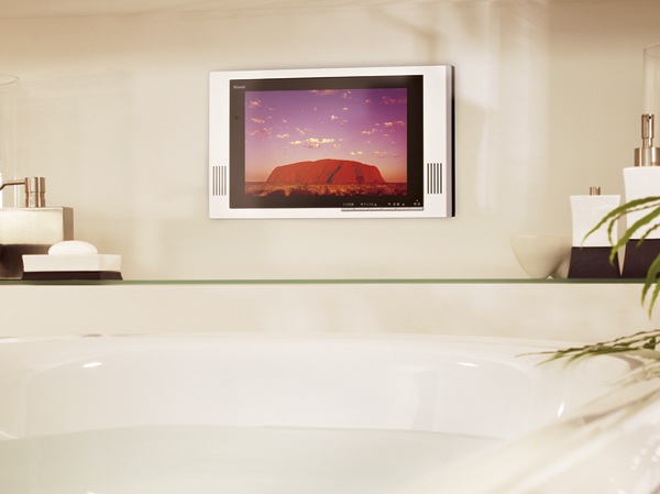 Bathing-wash room.  [Bathroom TV] Healed in beautiful images and sounds of terrestrial digital high-definition, Standard equipped with a 12V type of bathroom TV to produce a bath time more richly.