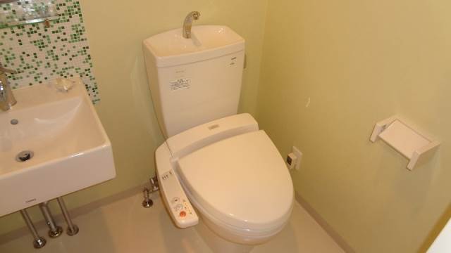 Toilet. It is with a washroom ☆ 