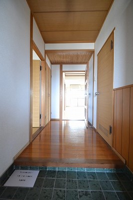 Entrance. Detached mood corridor also long