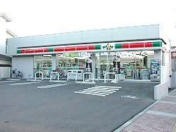 Convenience store. 300m until Thanksgiving Okayama Okuda store (convenience store)