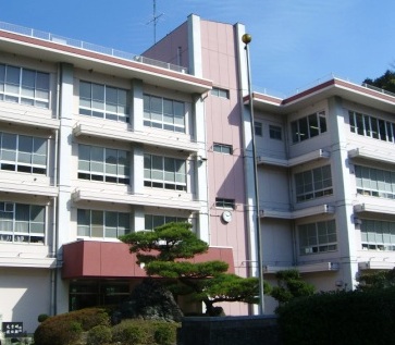 Junior high school. 609m to Okayama Tatsunaka mountain junior high school (junior high school)