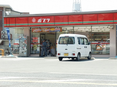Convenience store. Poplar Okayama OkaTakumi before store up (convenience store) 334m