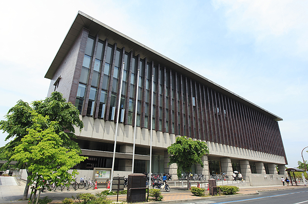 Okayama Prefectural Library (about 280m) walk 4 minutes