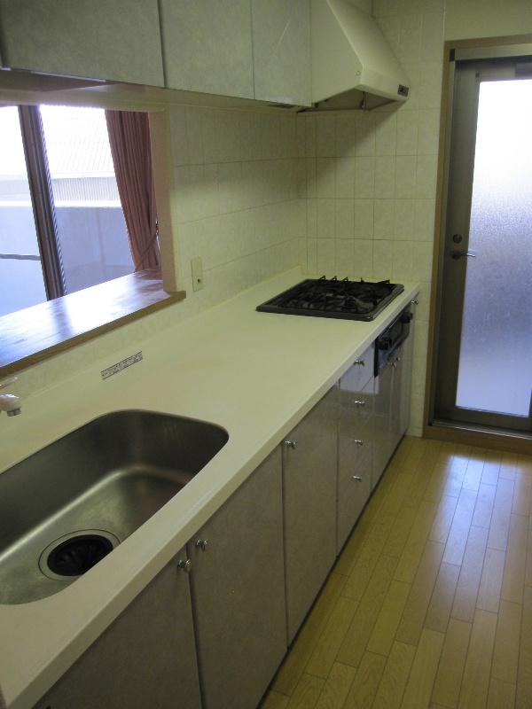 Kitchen. It is 2WAY kitchen type of balcony surface.