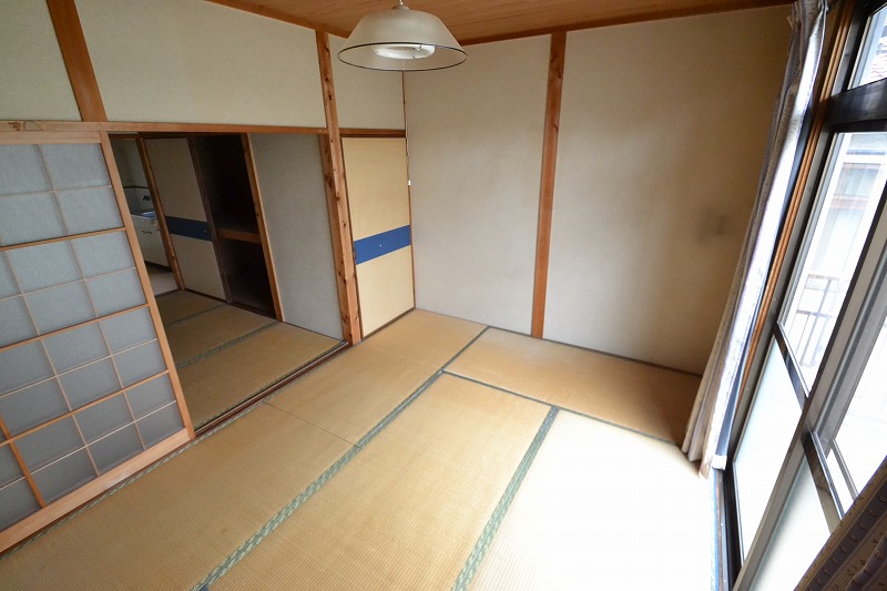 Living and room. Tatami will be replaced by table.