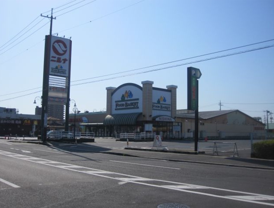 Supermarket. Nishina food basket Nakasendo store up to (super) 1802m