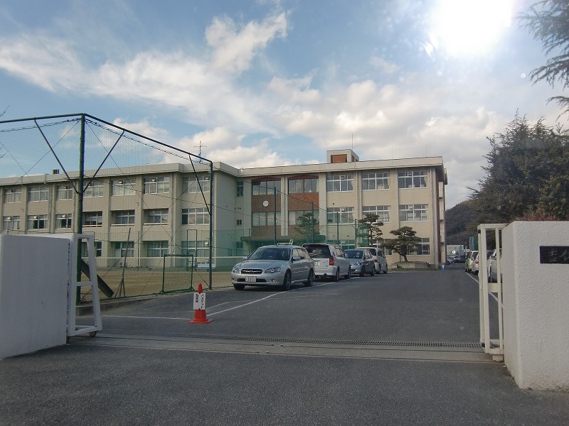 Junior high school. 672m to Okayama Kibi junior high school (junior high school)