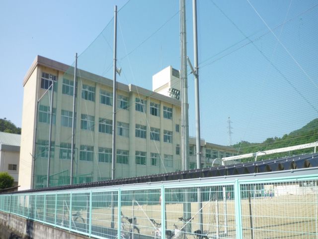 Junior high school. Municipal Kowa until junior high school (junior high school) 2700m