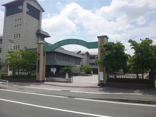 Primary school. 625m to Okayama City Gominami elementary school (elementary school)