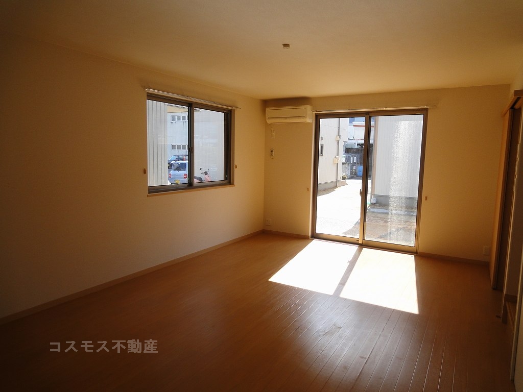 Living and room. Air-conditioned ・  ・  ・ 15.7 tatami living dining