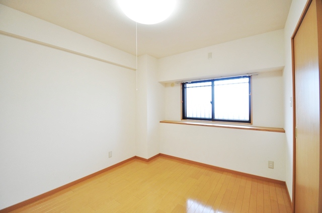 Other room space. New life I might to put any furniture Dokkidoki?