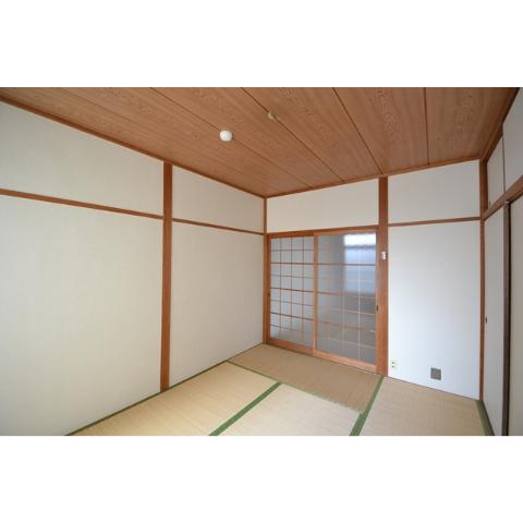 Other room space. Japanese is a Japanese-style room! You very calm