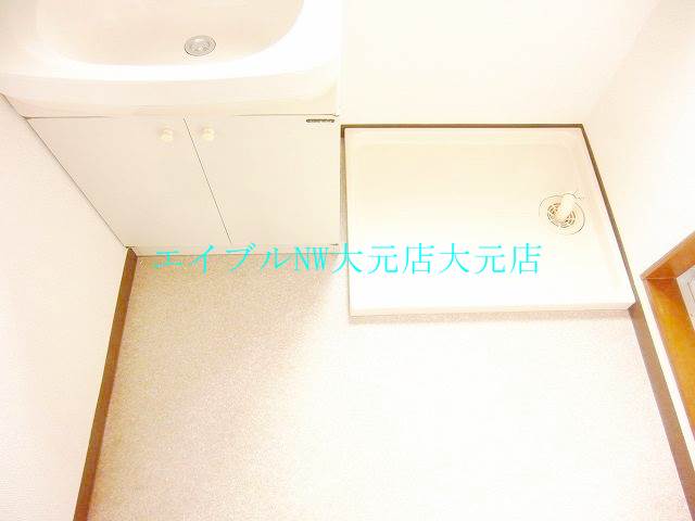 Washroom. Dressing room