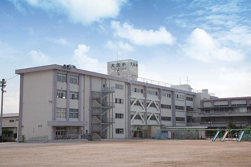 Primary school. 1119m to Okayama Omoto elementary school (elementary school)