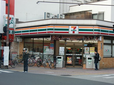 Convenience store. Seven-Eleven Okayama willow 1-chome to (convenience store) 166m