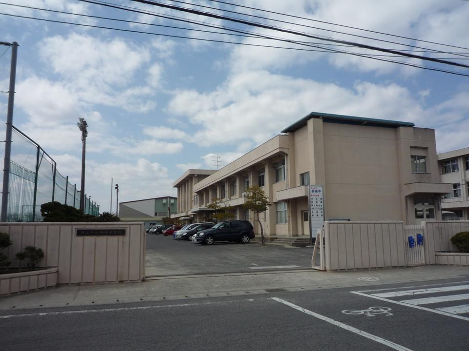 Junior high school. 1123m to Okayama City Gominami junior high school