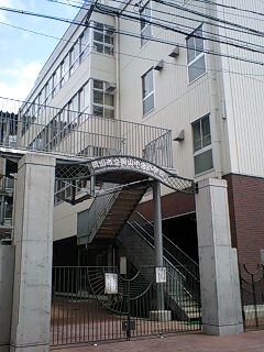 Primary school. 298m to Okayama Tachioka Mountain Central Elementary School (elementary school)