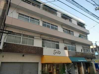 Building appearance. Okayama within walking distance of Station 2LDK Mansion! !